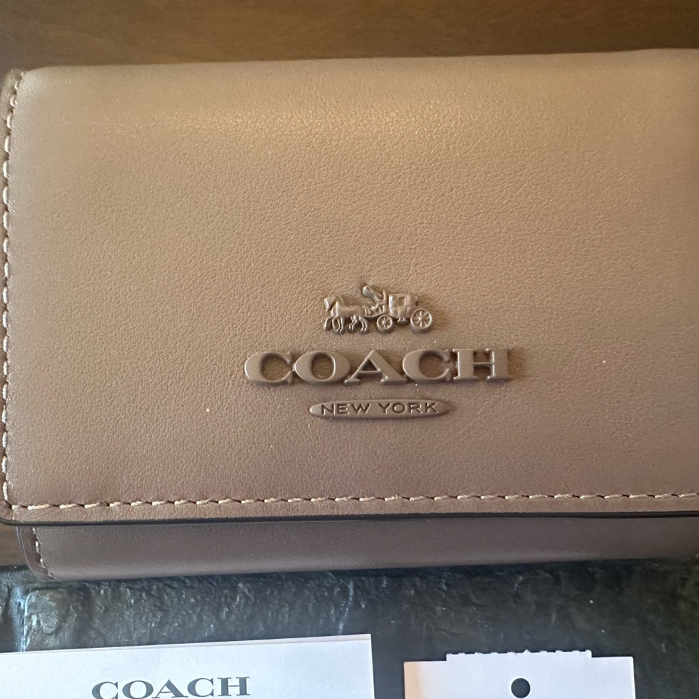 Coach Dark Stone Micro Wallet NWT Tonal Hardware - Picture 4 of 10